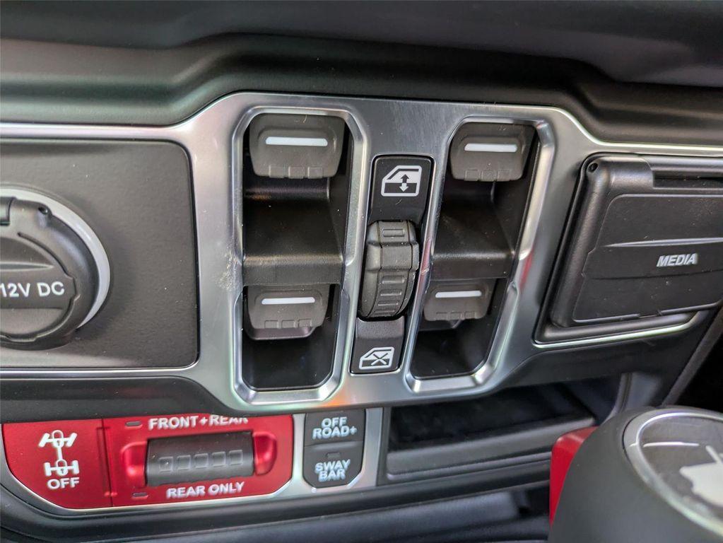 new 2025 Jeep Wrangler car, priced at $71,790