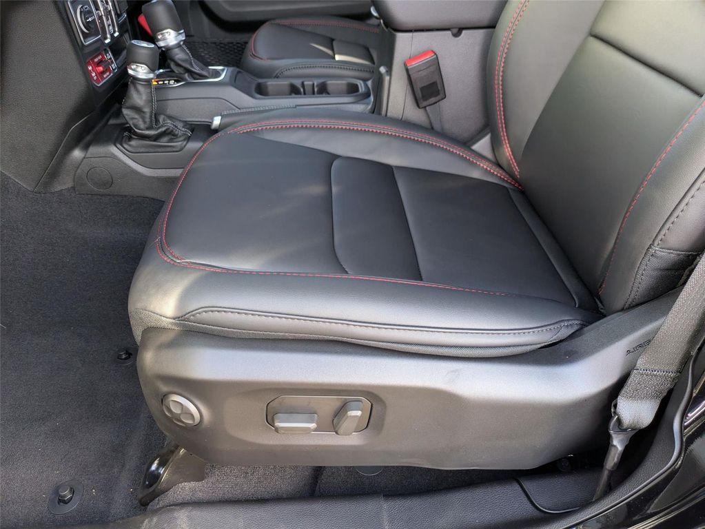 new 2025 Jeep Wrangler car, priced at $71,790