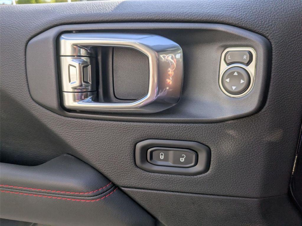 new 2025 Jeep Wrangler car, priced at $71,790