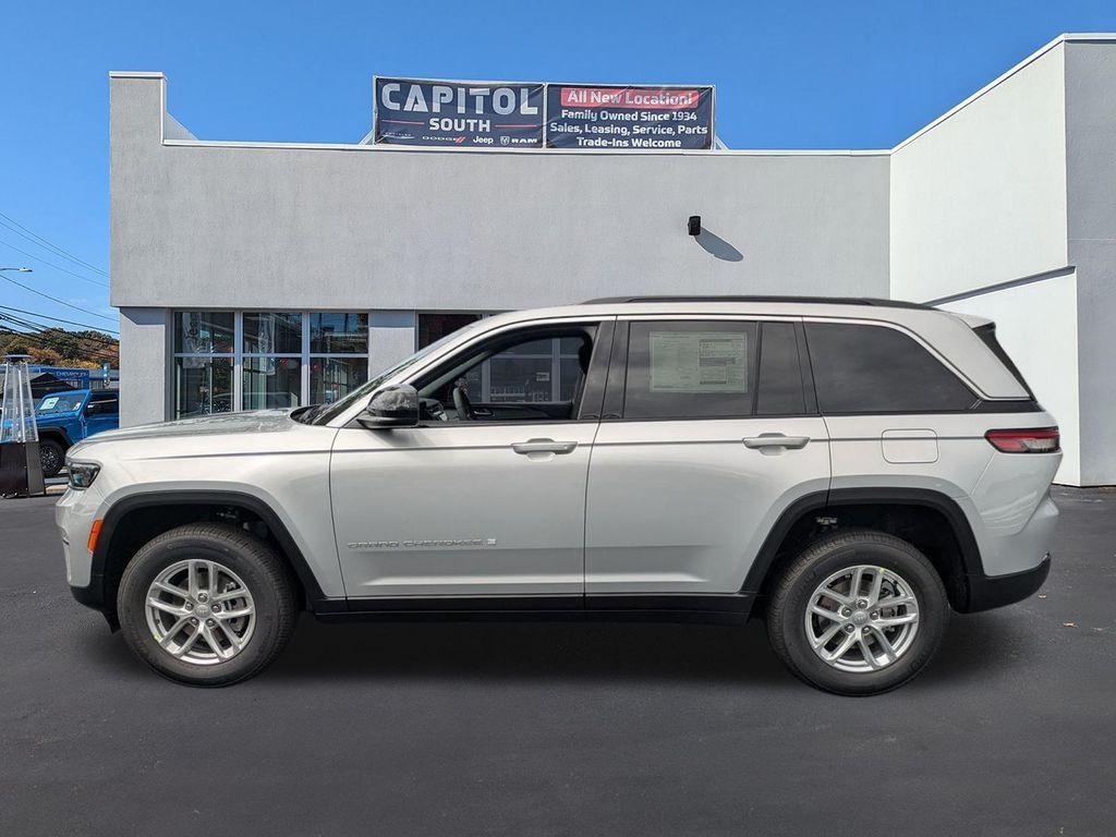 new 2025 Jeep Grand Cherokee car, priced at $41,920