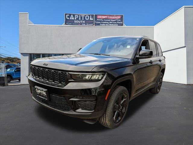 new 2024 Jeep Grand Cherokee car, priced at $49,175