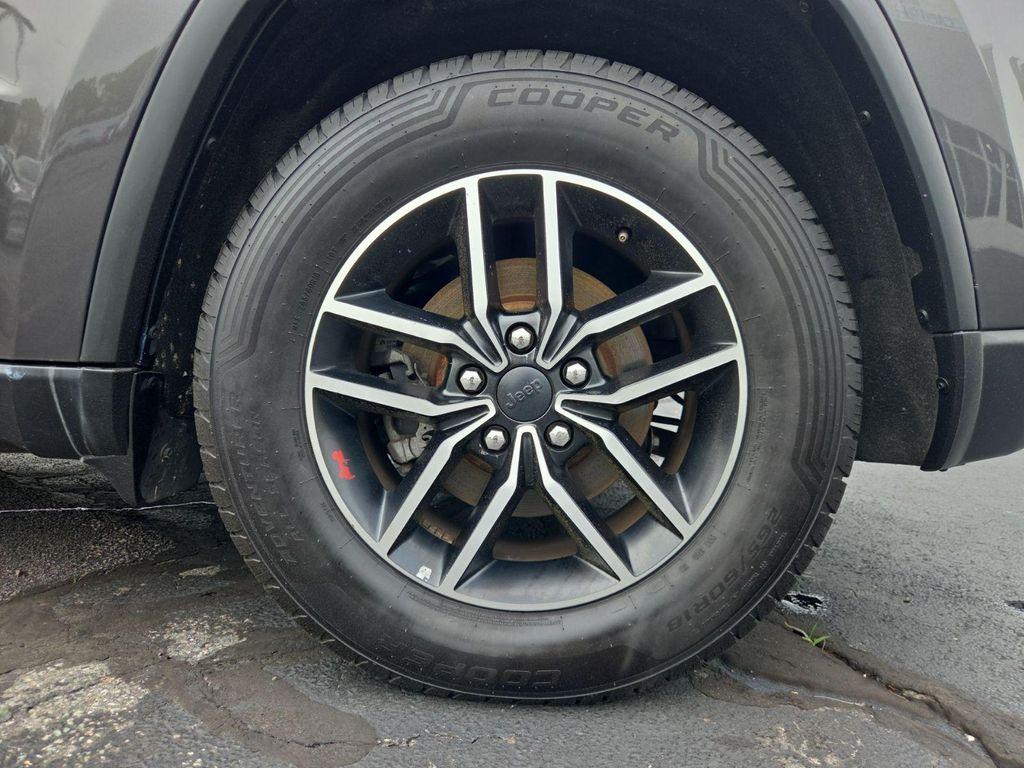 used 2020 Jeep Grand Cherokee car, priced at $23,999