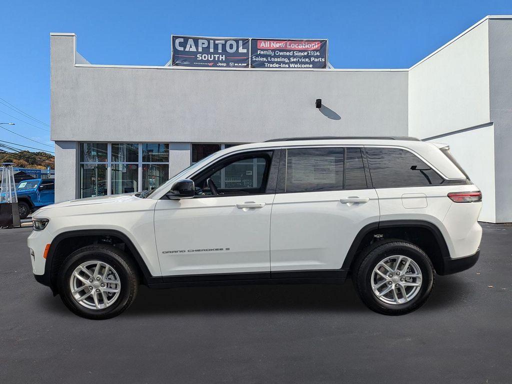 new 2025 Jeep Grand Cherokee car, priced at $39,325
