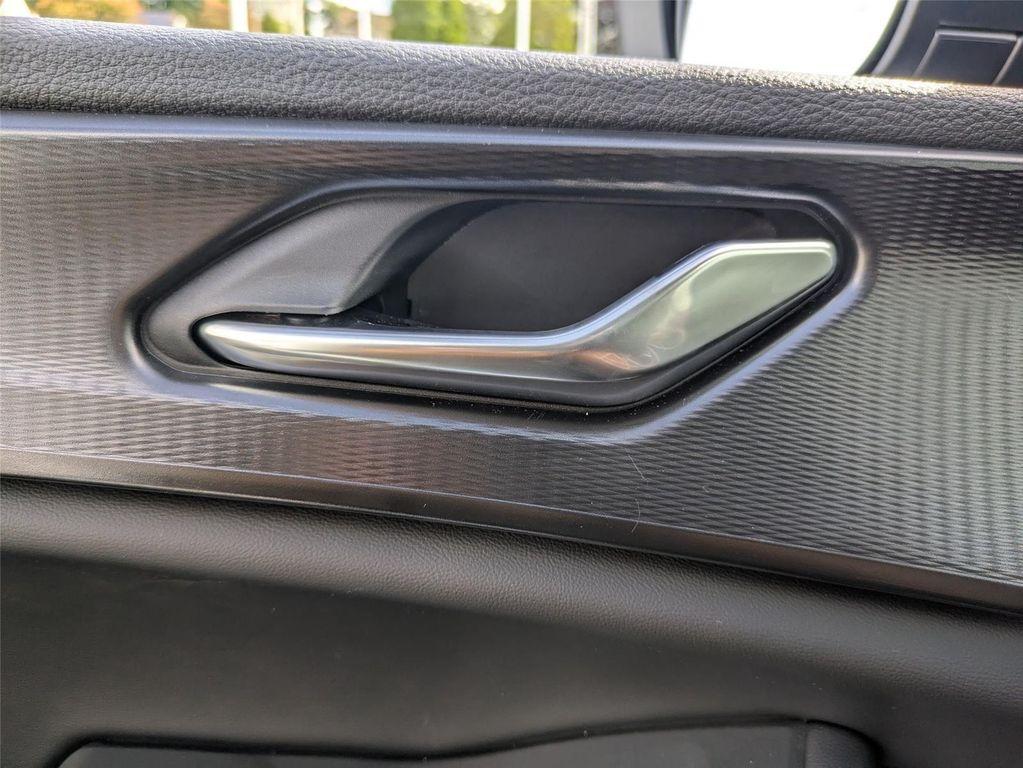 new 2025 Jeep Grand Cherokee car, priced at $39,325