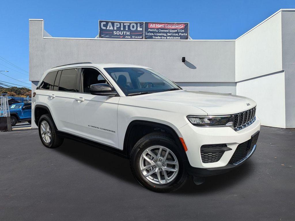 new 2025 Jeep Grand Cherokee car, priced at $38,749