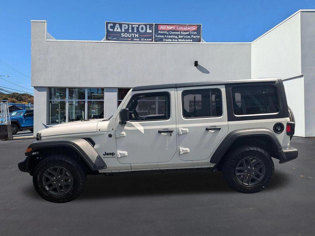 new 2025 Jeep Wrangler car, priced at $45,413