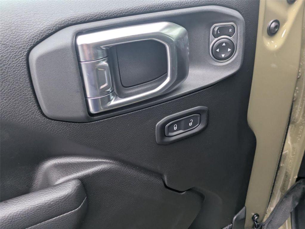 new 2025 Jeep Wrangler car, priced at $46,463