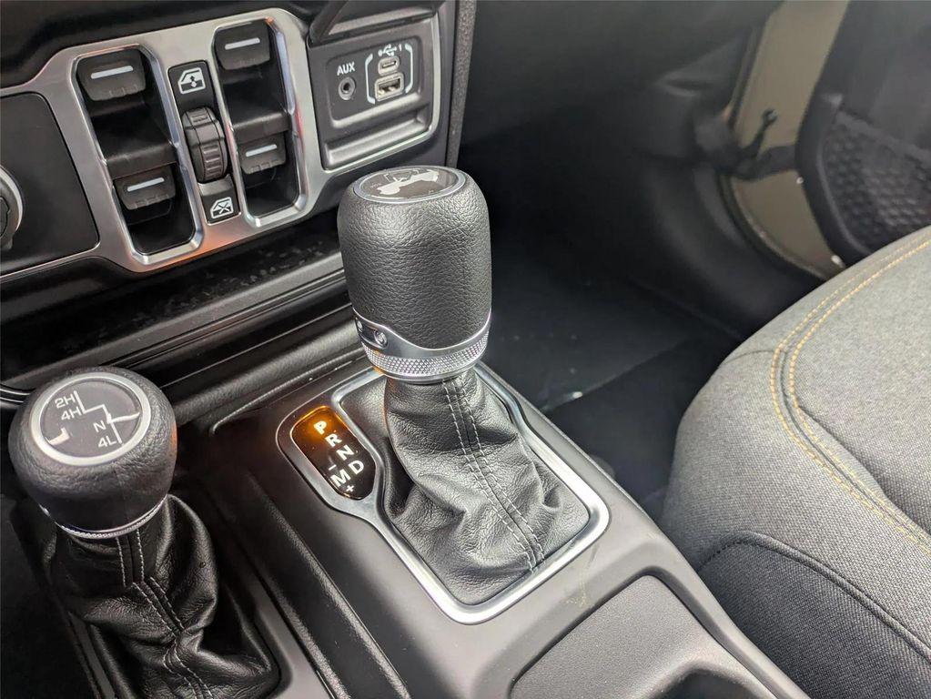 new 2025 Jeep Wrangler car, priced at $46,463