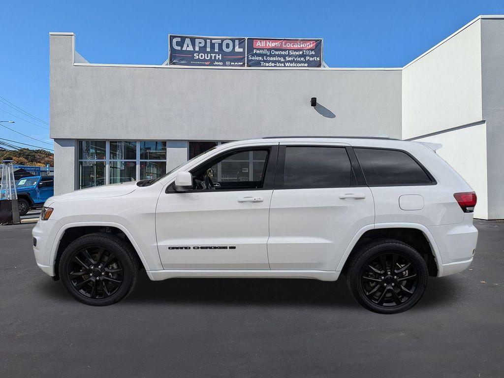 used 2022 Jeep Grand Cherokee car, priced at $28,600