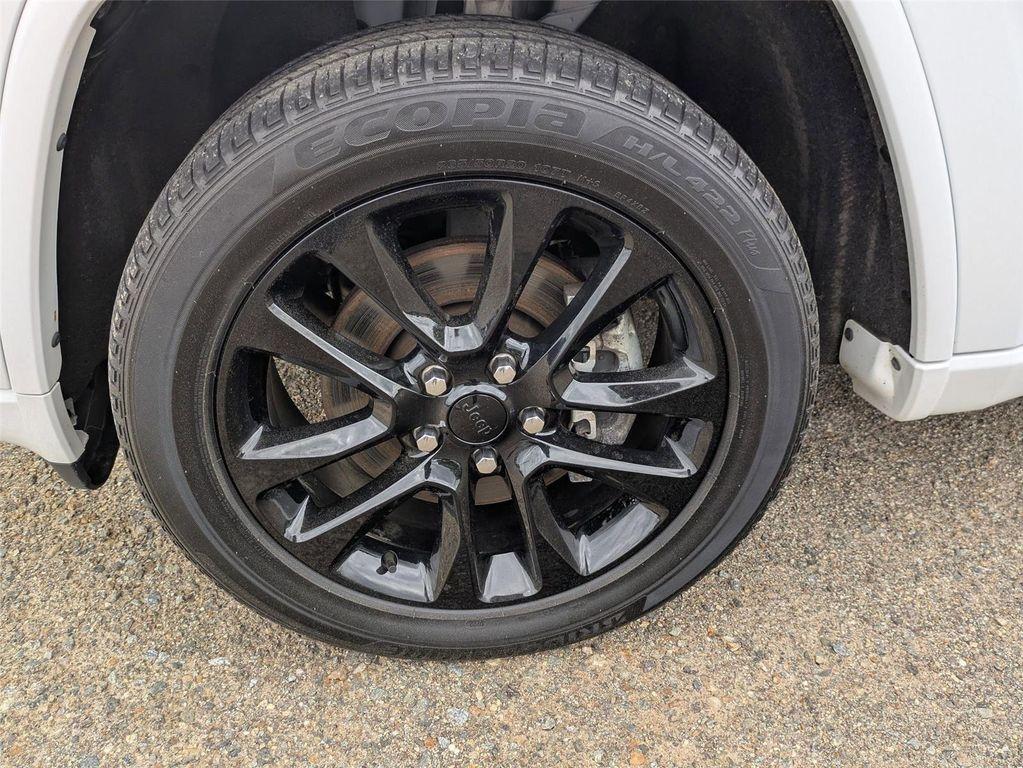 used 2022 Jeep Grand Cherokee car, priced at $28,600