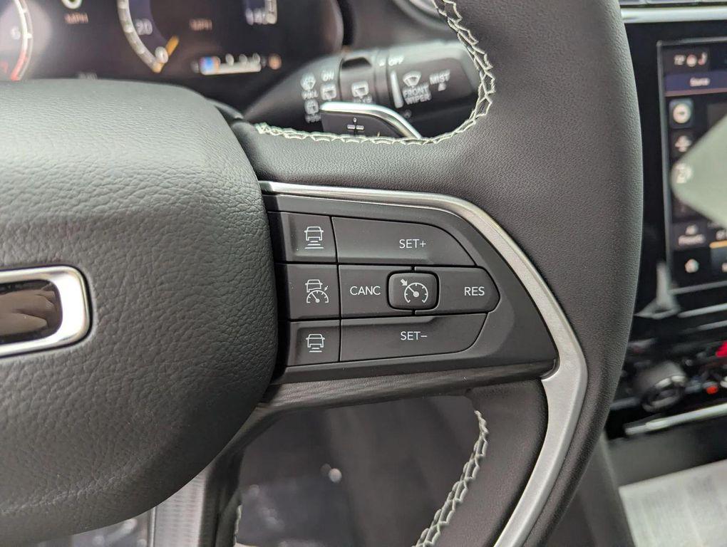 new 2025 Jeep Grand Cherokee L car, priced at $47,875