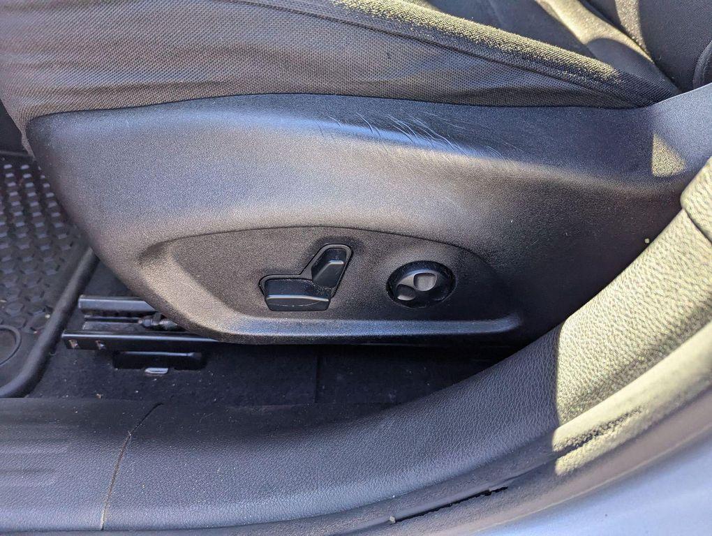 used 2020 Jeep Renegade car, priced at $16,999