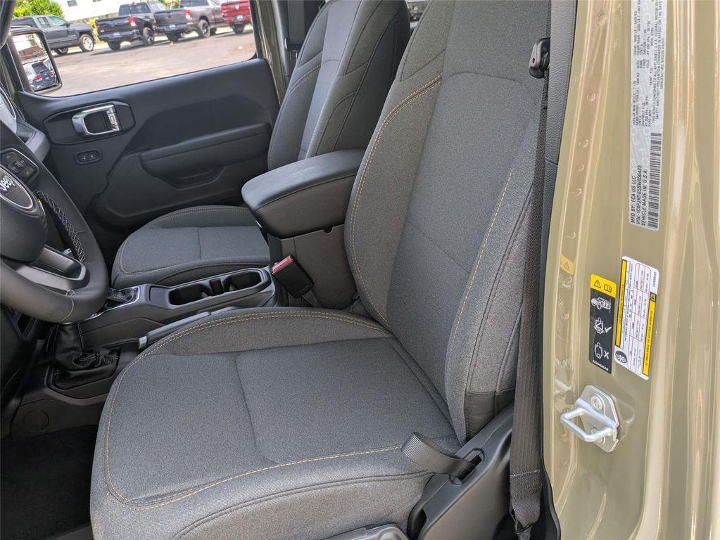 new 2025 Jeep Wrangler car, priced at $44,449