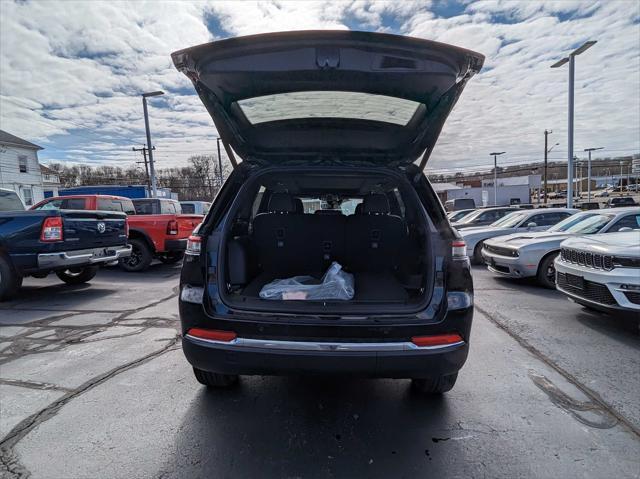 new 2024 Jeep Grand Cherokee car, priced at $48,887