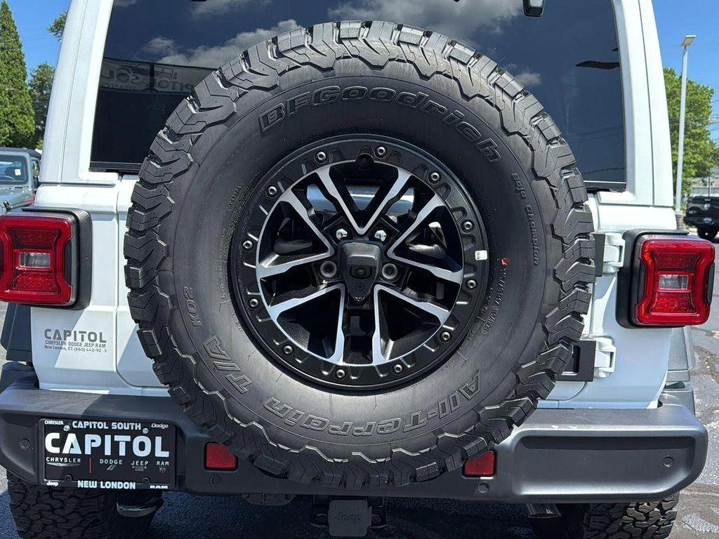 new 2025 Jeep Wrangler car, priced at $57,398