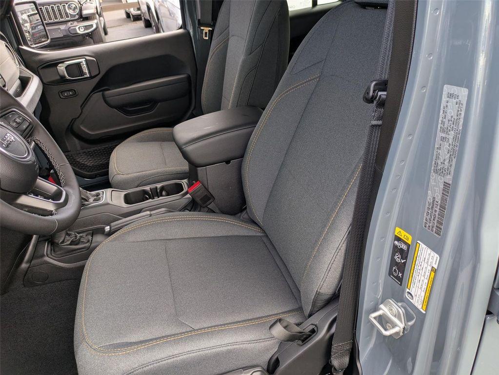 new 2025 Jeep Wrangler car, priced at $45,345