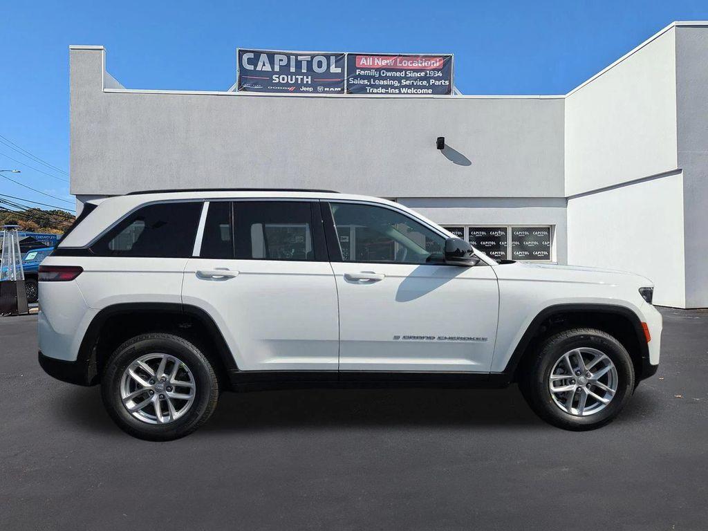 new 2025 Jeep Grand Cherokee car, priced at $37,825