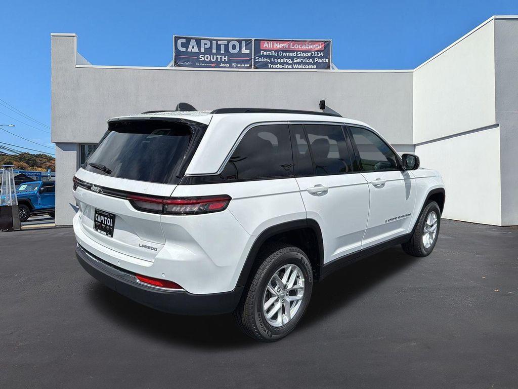 new 2025 Jeep Grand Cherokee car, priced at $37,934