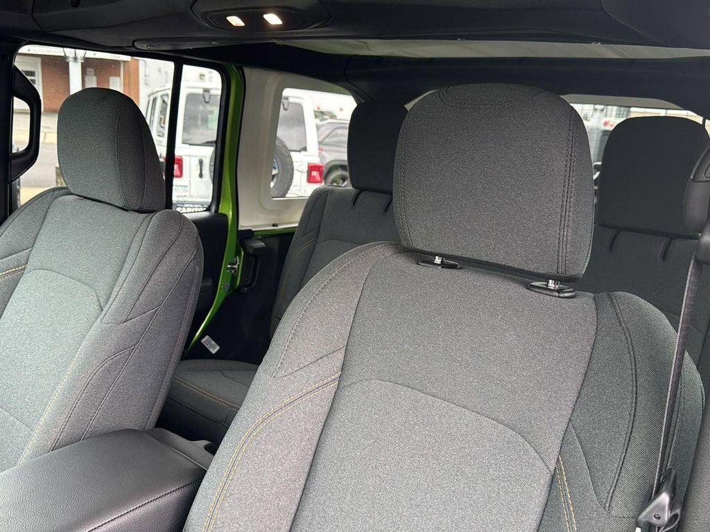 new 2025 Jeep Wrangler car, priced at $44,475