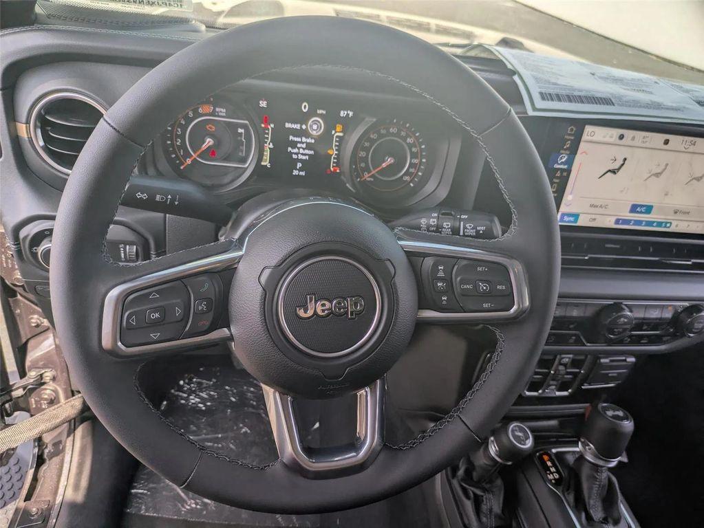 new 2025 Jeep Wrangler car, priced at $49,615