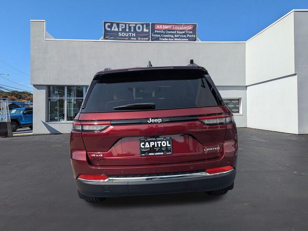 new 2025 Jeep Grand Cherokee car, priced at $50,435