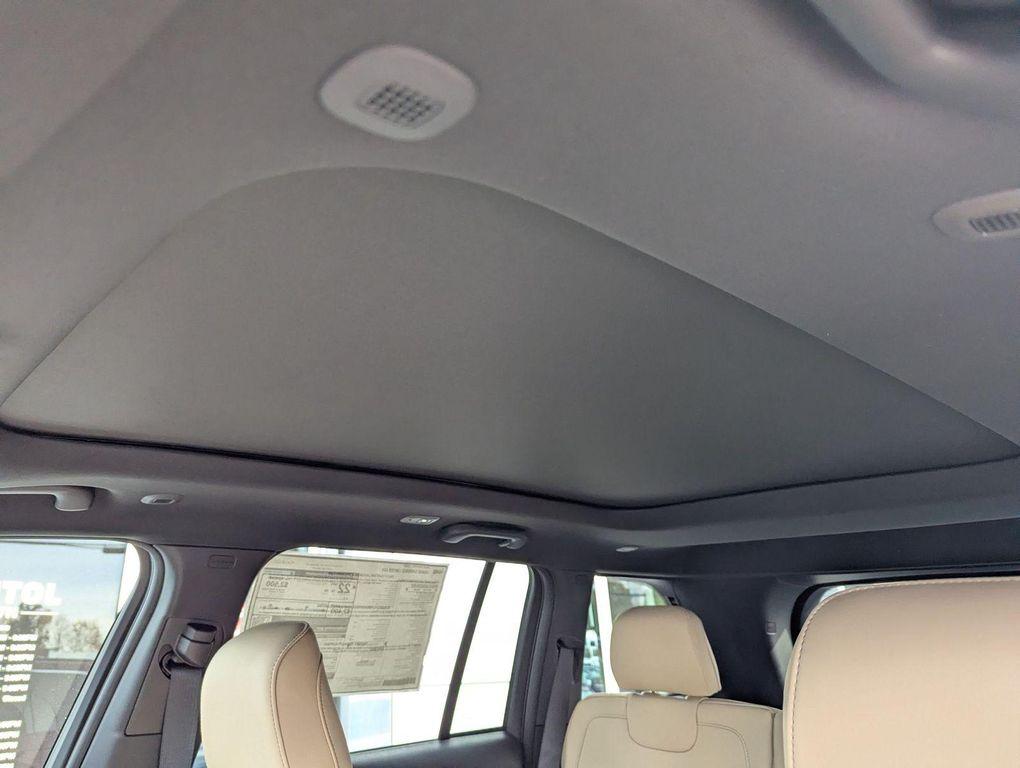 new 2025 Jeep Grand Cherokee car, priced at $50,435