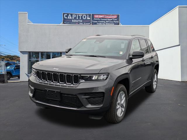 new 2025 Jeep Grand Cherokee car, priced at $43,970