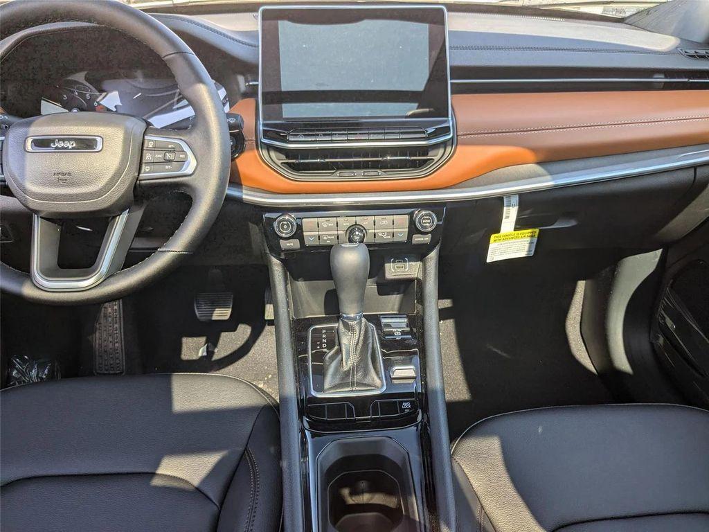 new 2024 Jeep Compass car, priced at $27,500