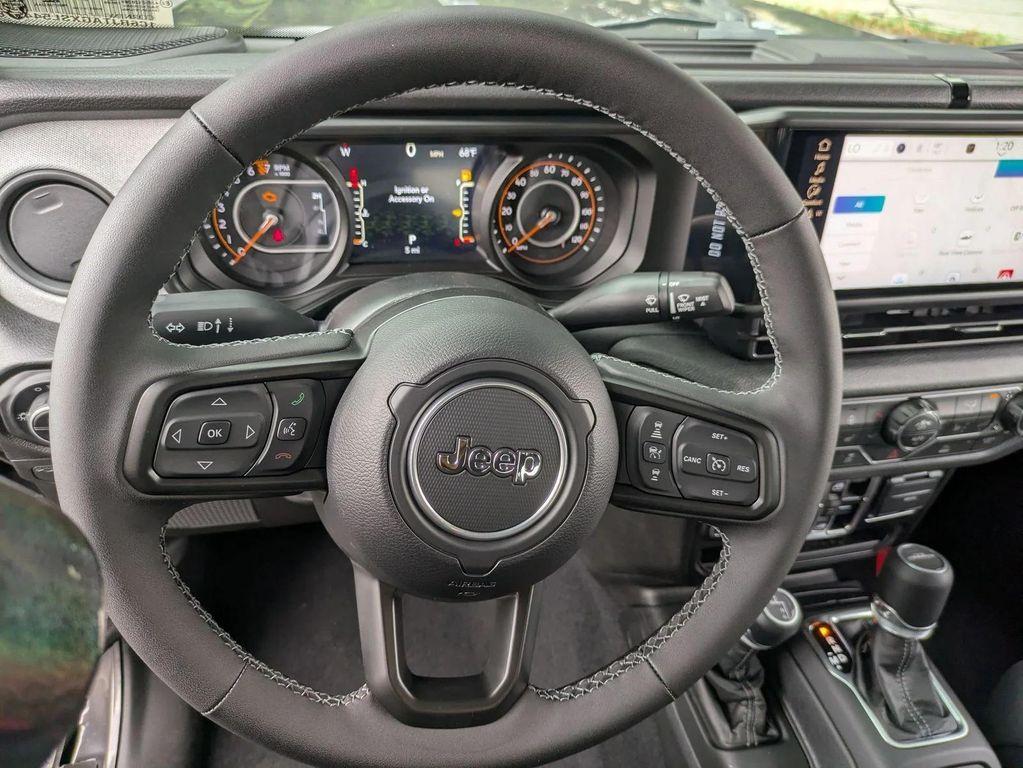 new 2025 Jeep Gladiator car, priced at $52,620