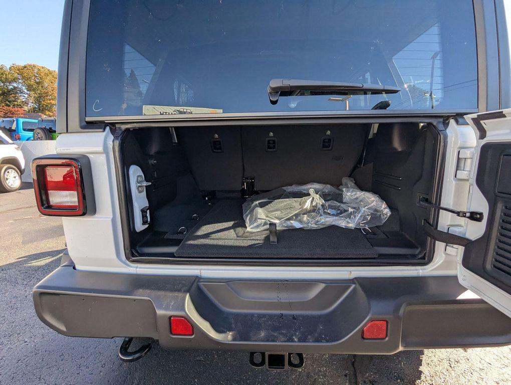 new 2026 Jeep Wrangler car, priced at $51,628