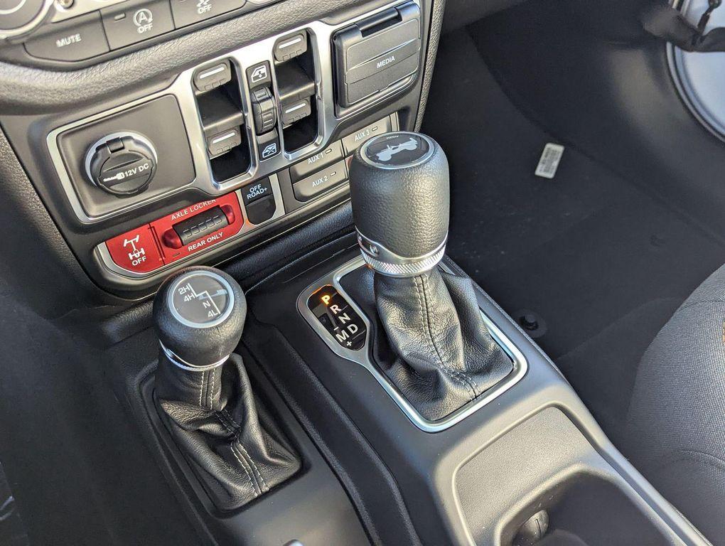 new 2026 Jeep Wrangler car, priced at $51,628