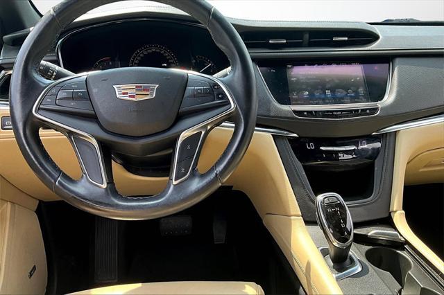 used 2017 Cadillac XT5 car, priced at $17,355