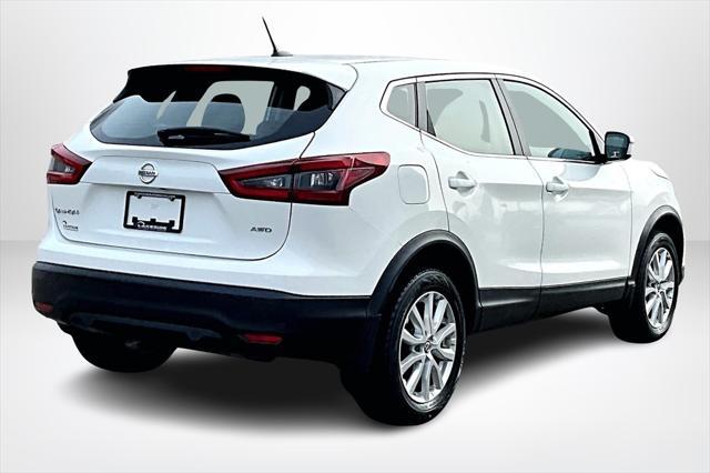 used 2020 Nissan Rogue Sport car, priced at $16,500