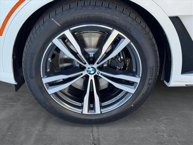 new 2026 BMW X7 car, priced at $92,990