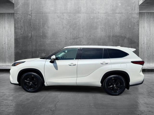 used 2020 Toyota Highlander car, priced at $26,425