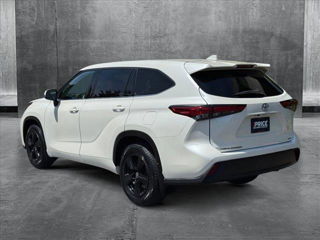 used 2020 Toyota Highlander car, priced at $26,425