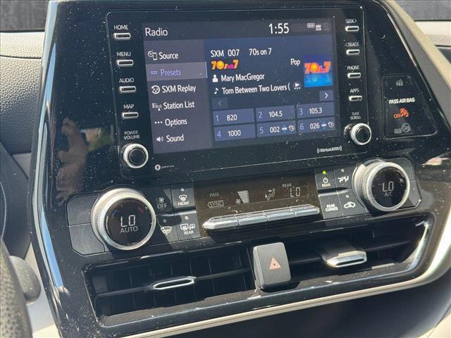 used 2020 Toyota Highlander car, priced at $26,425