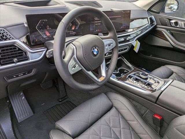 new 2025 BMW X7 car, priced at $90,170