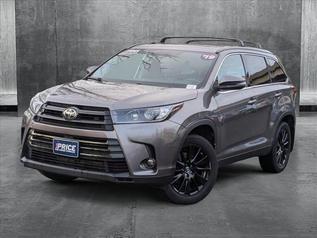 used 2019 Toyota Highlander car, priced at $26,952