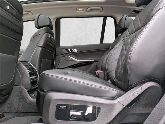 new 2026 BMW X7 car, priced at $96,040