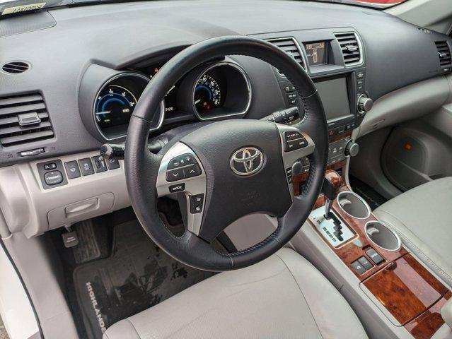 used 2011 Toyota Highlander Hybrid car, priced at $13,598