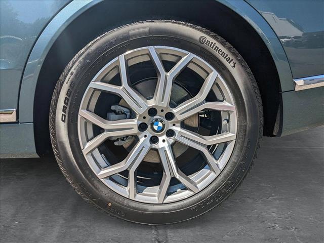 new 2026 BMW X7 car, priced at $90,790