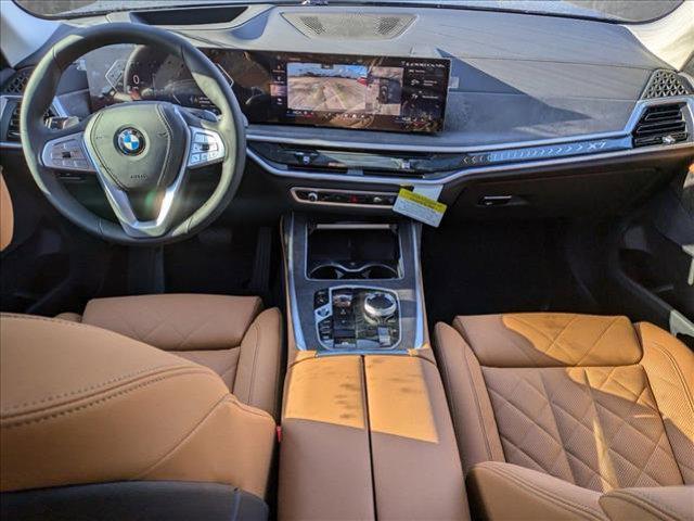 new 2025 BMW X7 car, priced at $92,275