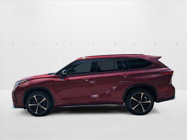 used 2021 Toyota Highlander car, priced at $34,795