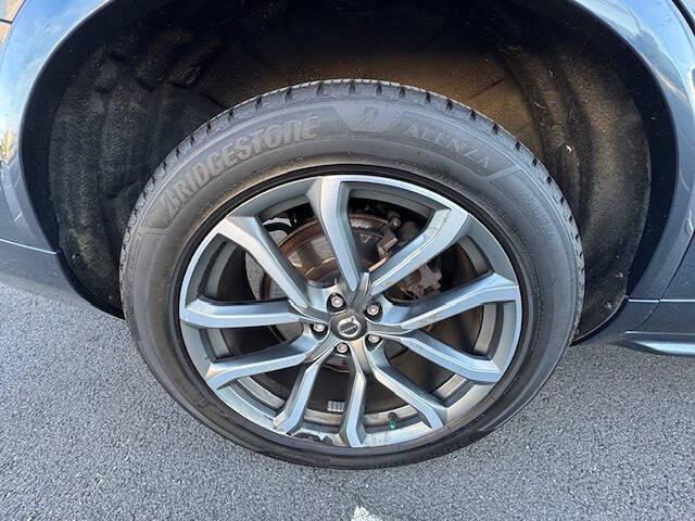 used 2018 Volvo XC90 car, priced at $15,981