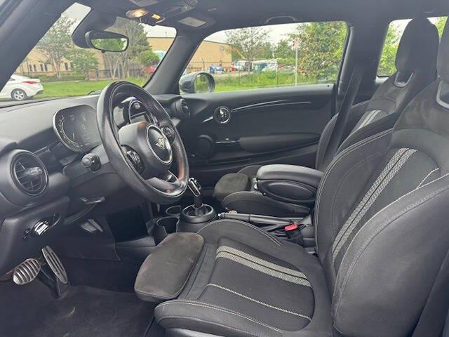 used 2021 MINI Hardtop car, priced at $16,481