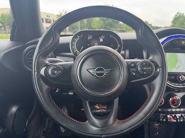 used 2021 MINI Hardtop car, priced at $16,481