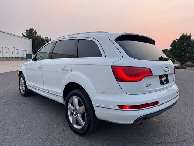 used 2011 Audi Q7 car, priced at $10,481