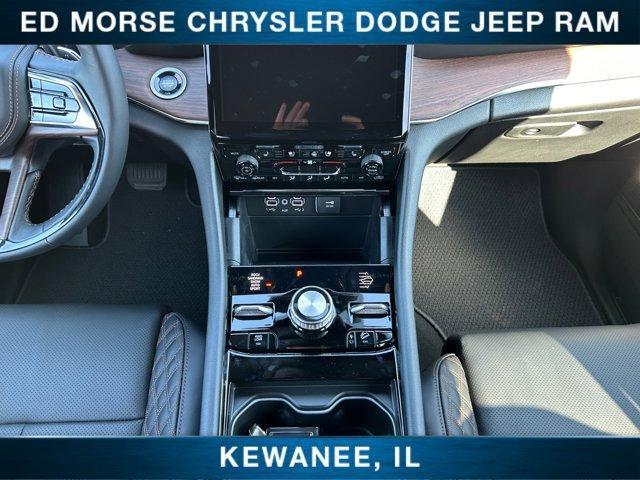 new 2025 Jeep Grand Cherokee car, priced at $56,930