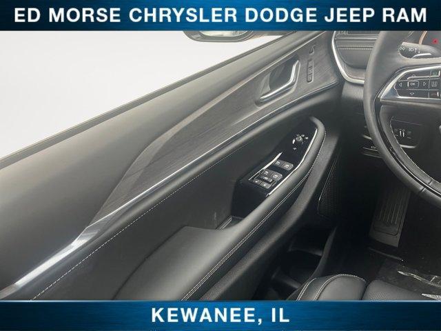 new 2025 Jeep Grand Cherokee car, priced at $62,511